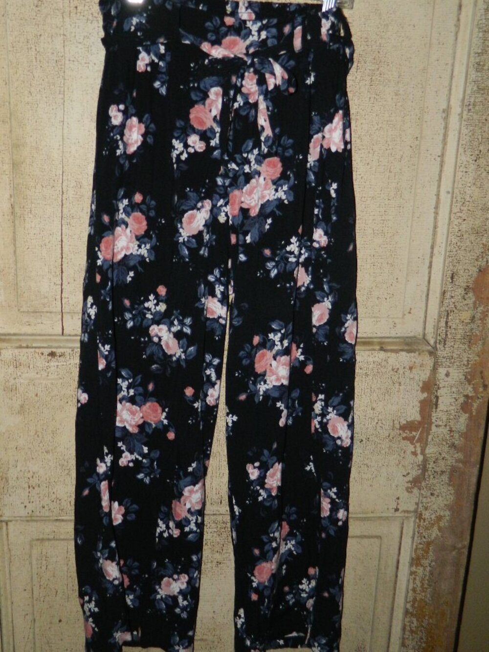 Torrid Floral Belted Pants Size Torrid 0 (WW-4)